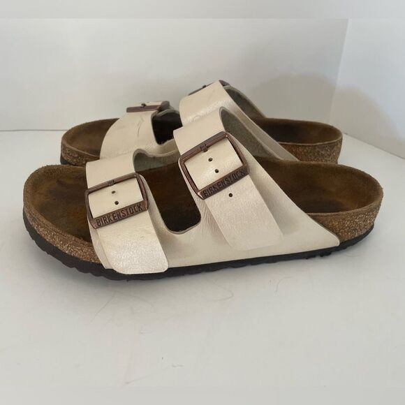 Birkenstock Shoes - Birkenstock Arizona Birko-Flor Cream Size 38
